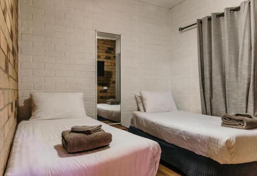 침실 2개 스위트, Abacus Motel