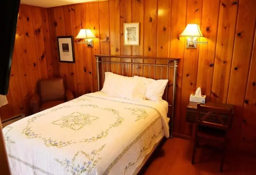デラックスルーム, Ludington Blue Spruce Inn