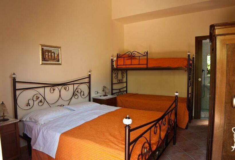 اتاق استاندارد چهار تخته, B&b Terre Di Paestum