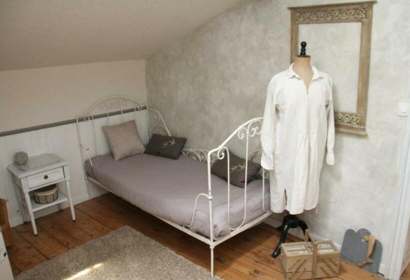 Номер Стандарт, Chambres D'hotes La Chartreuse Des Eyres