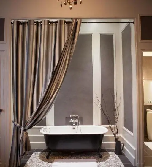 キングサイズベッドのデラックススイート, Chambres D'hotes La Chartreuse Des Eyres