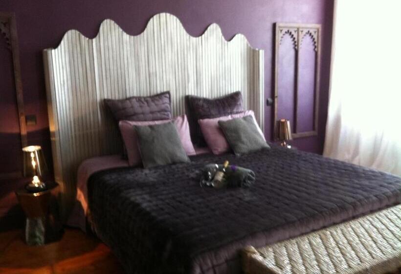 带按摩浴盆的套房, Chambres D'hotes La Chartreuse Des Eyres