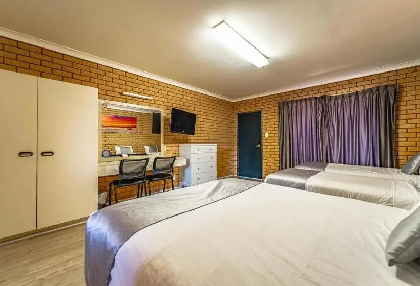 スタンダード４人部屋, Carnarvon Motel