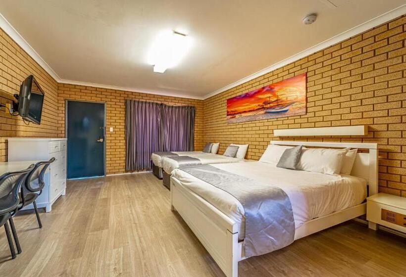 4인용 스탠다드 룸, Carnarvon Motel