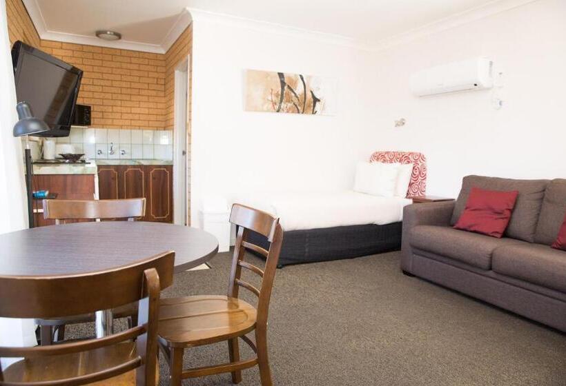 스탠다드 스튜디오, Centralpoint Motel