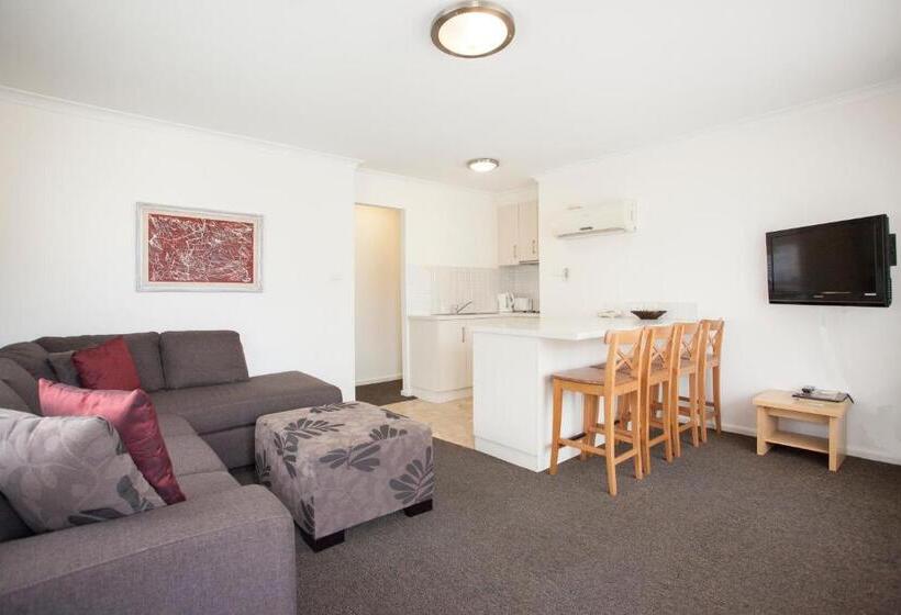 דירת שני חדרים, Centralpoint Motel