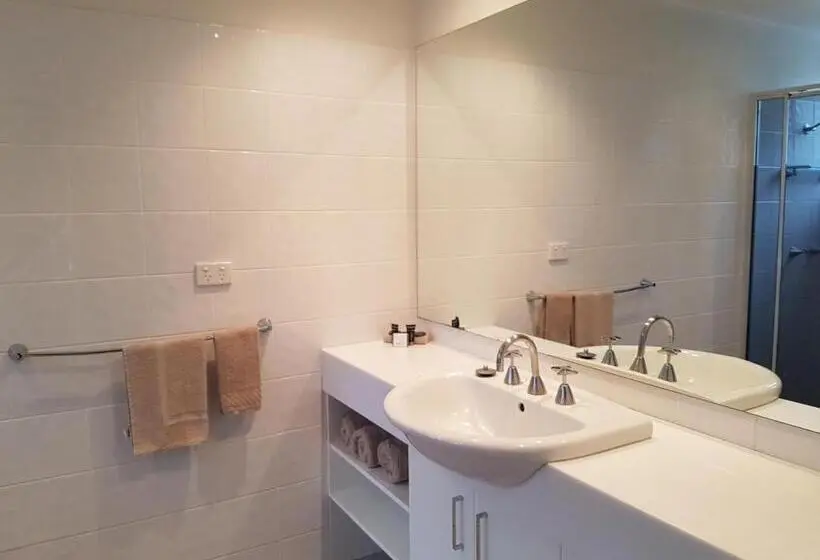 آپارتمان 2 خوابه, Centralpoint Motel
