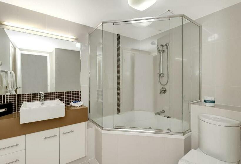 آپارتمان 1 خوابه با چشمانداز استخر, Eden By The Bay