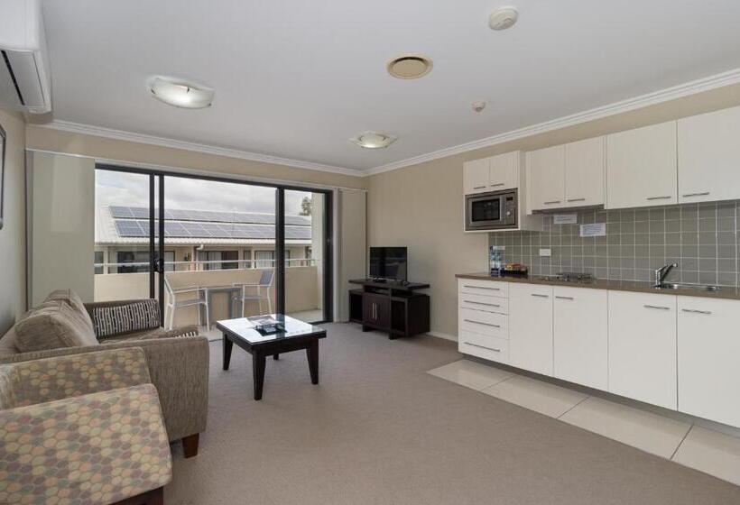 آپارتمان 1 خوابه با چشمانداز استخر, Eden By The Bay