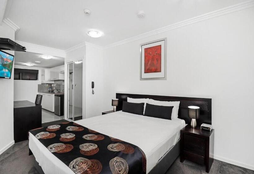 استودیوی استاندارد, Eden By The Bay