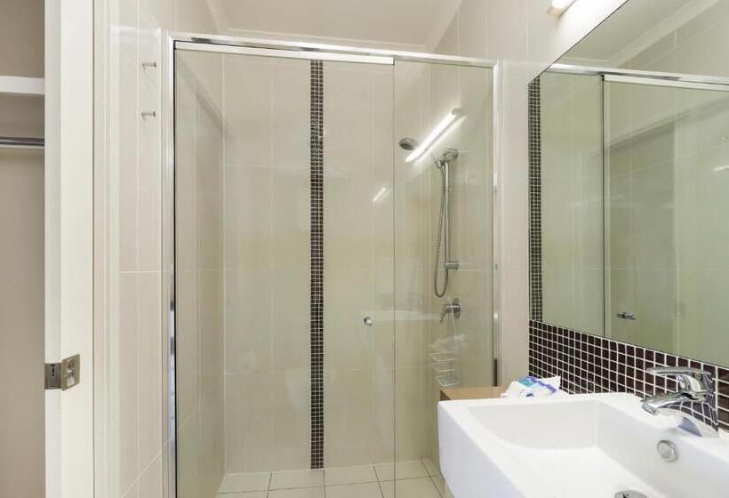 آپارتمان 1 خوابه با چشمانداز استخر, Eden By The Bay