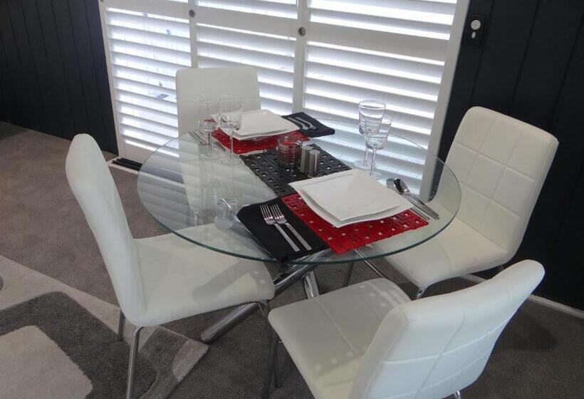 Вилла 1 Спальня Вид на Сад, Eumundi Yacht Club B&b