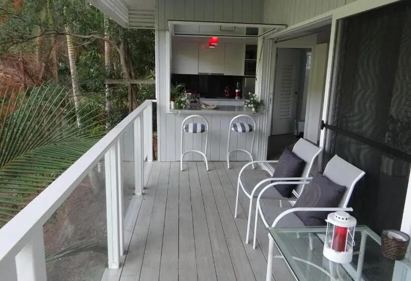 ガーデンビューの１ベッドルームビラ, Eumundi Yacht Club B&b