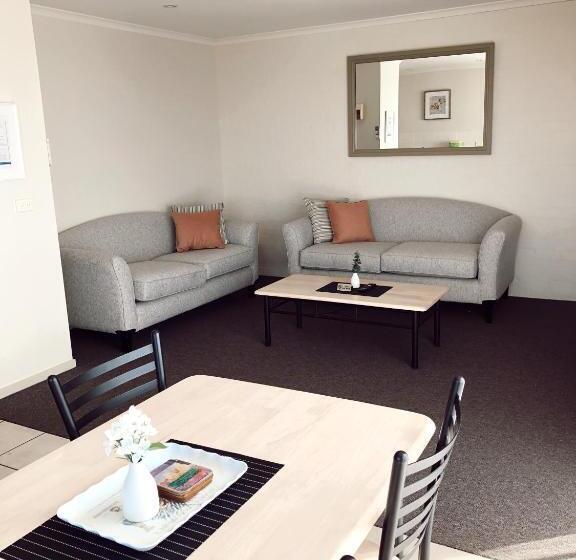 דירת חדר נוף לים, Heritage House Motel & Units