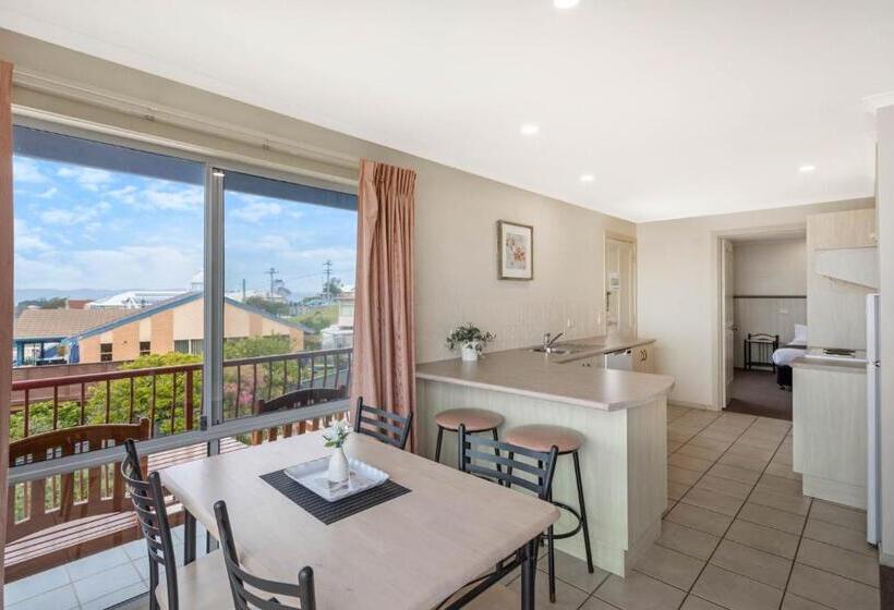 דירת חדר נוף לים, Heritage House Motel & Units