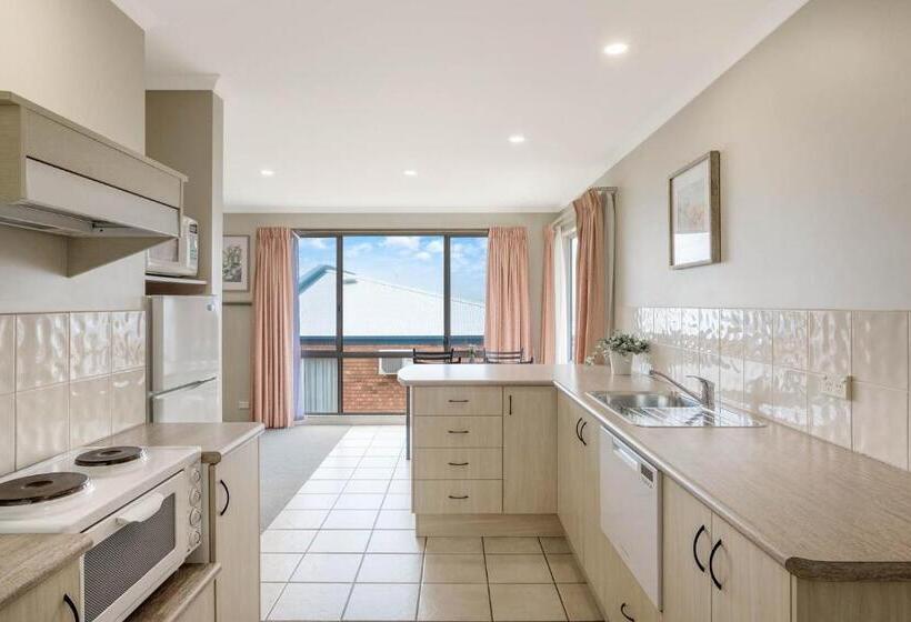 דירת חדר נוף לים, Heritage House Motel & Units