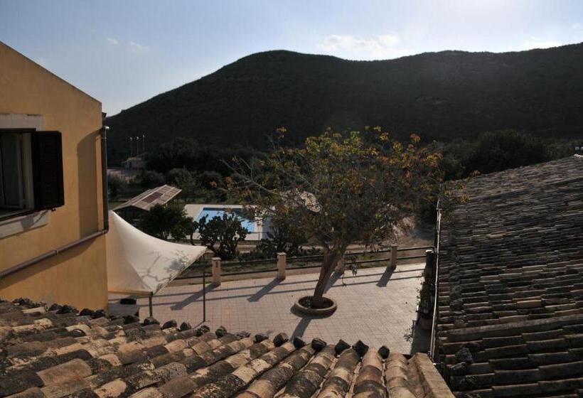 آپارتمان 2 خوابه با تراس, Agriturismo Timpa Del Sole
