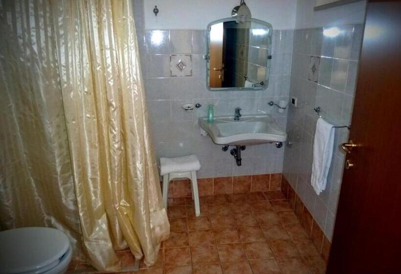 اتاق استاندارد, Agriturismo Timpa Del Sole