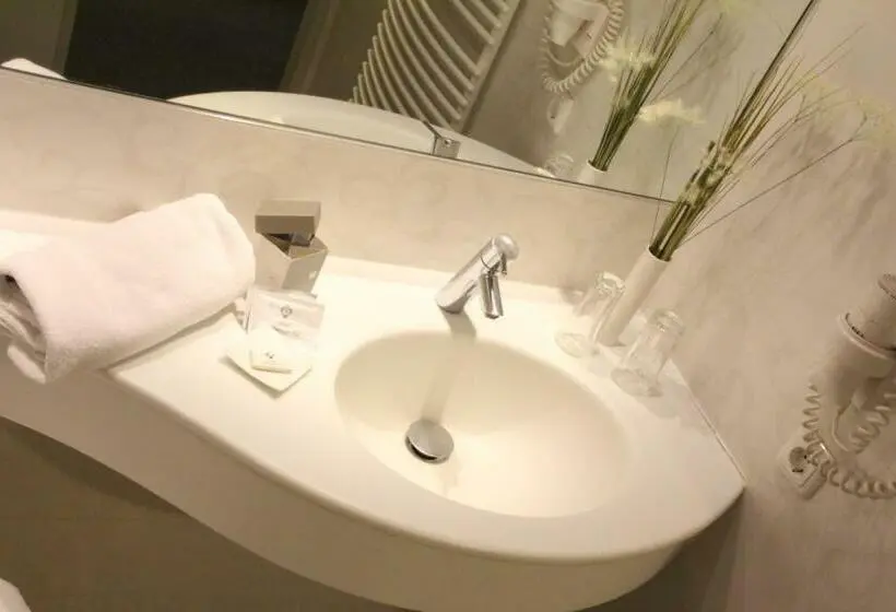 Standard Yhden Hengen Huone, Alhartinger Hof