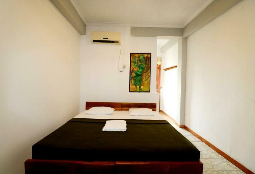 标准间, Ctc Receptions