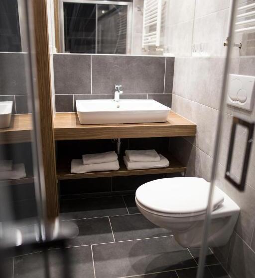 标准间带阳台, Eurobus