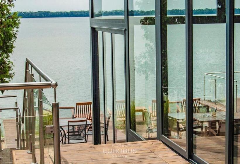 1 Bedroom Apartment Lake View, Eurobus