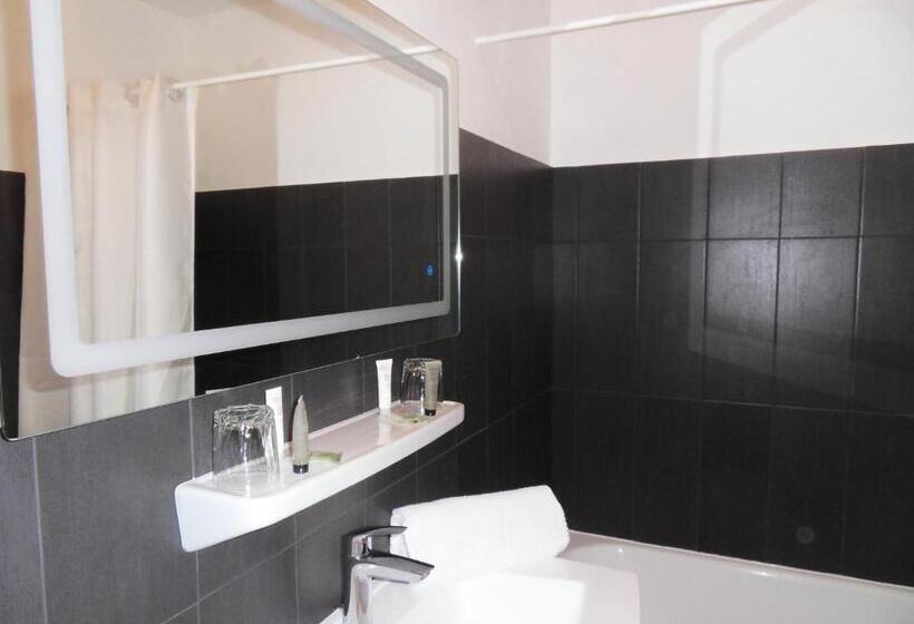 חדר סטנדרט לשלושה, Hôtel Du Verdon