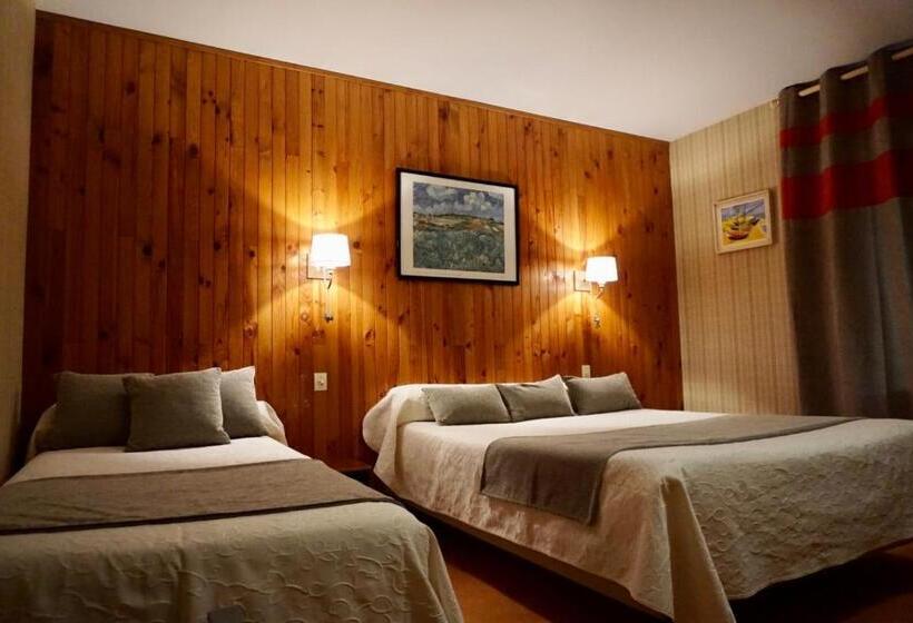 חדר סטנדרט לשלושה, Hôtel Du Verdon