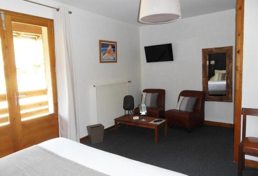 חדר סטנדרט לשלושה, Hôtel Du Verdon