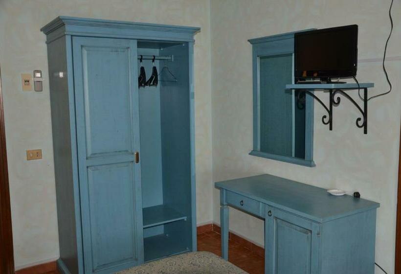 غرفة قياسية, La Mimosa