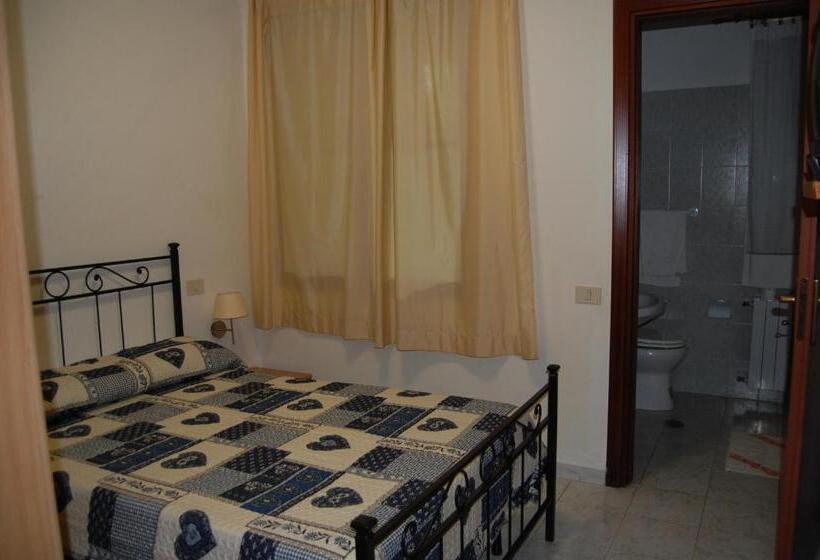 غرفة قياسية فردية, La Mimosa