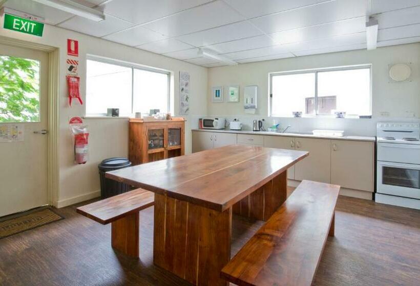 غرفة عائلية, The Old Mount Gambier Gaol