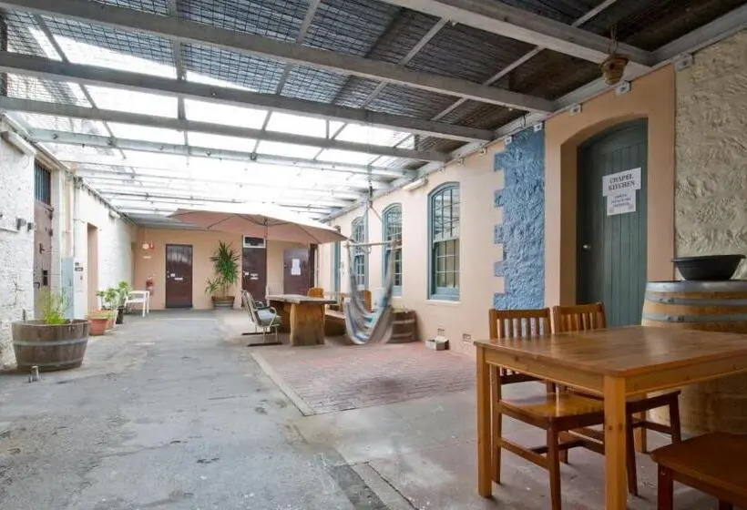 اتاق استاندارد با تخت‌های تاشو, The Old Mount Gambier Gaol