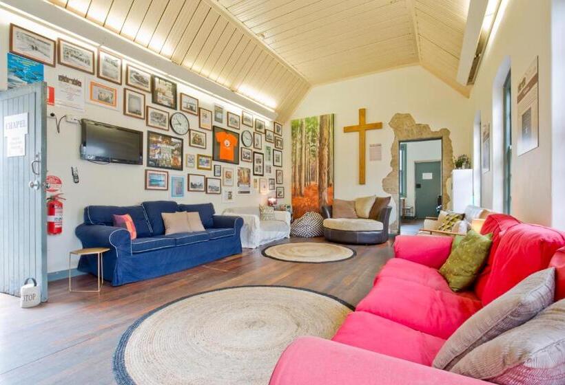 غرفة عائلية, The Old Mount Gambier Gaol