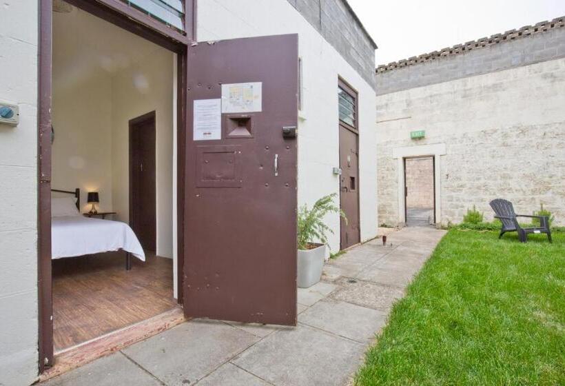 غرفة قياسية, The Old Mount Gambier Gaol