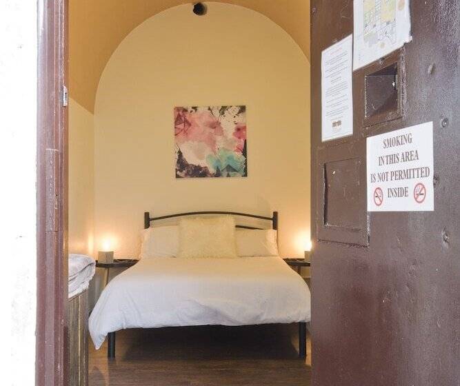 غرفة قياسية, The Old Mount Gambier Gaol