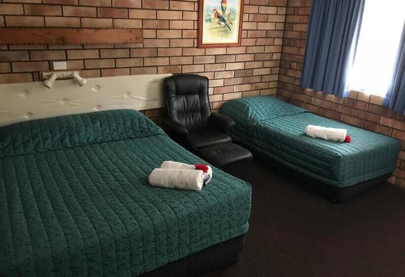 标准间, Miles Outback Motel