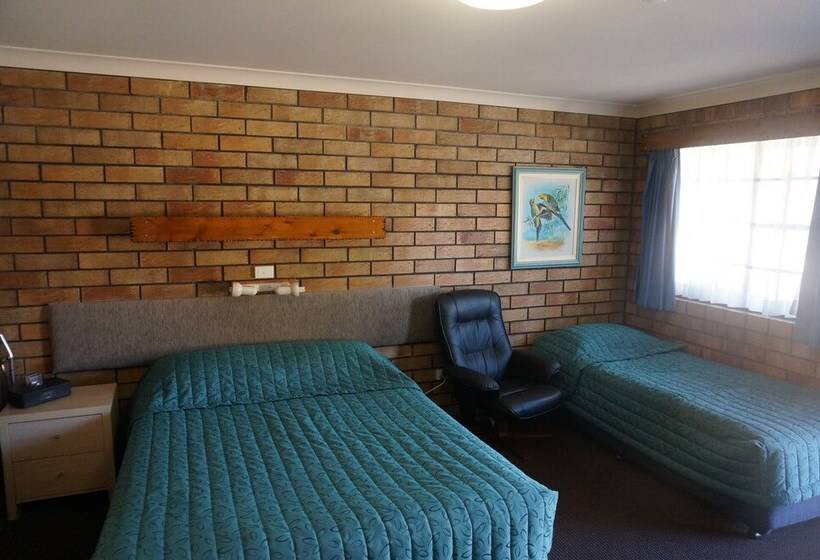 Номер Стандарт, Miles Outback Motel