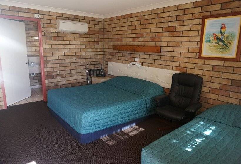 Номер Стандарт, Miles Outback Motel