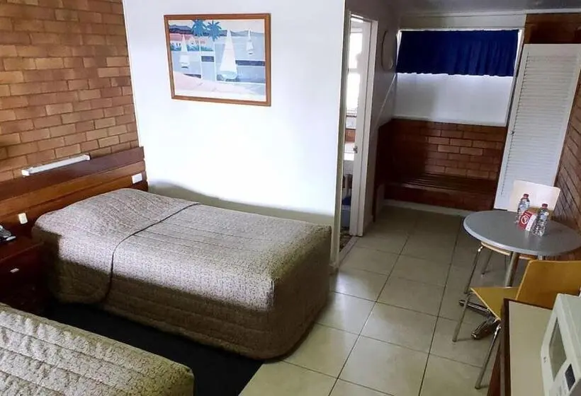 ファミリールーム, Motel Myall