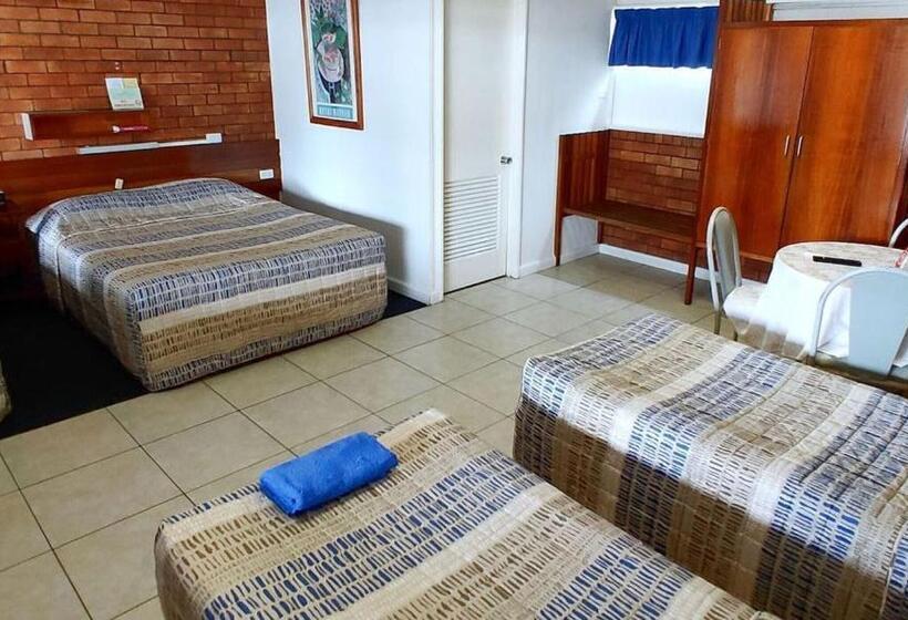 Семейный Номер, Motel Myall