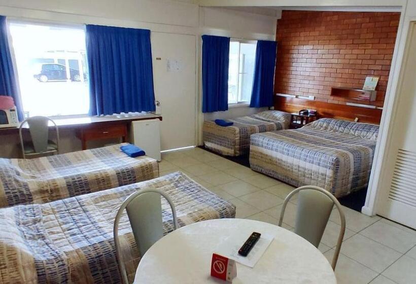 Семейный Номер, Motel Myall