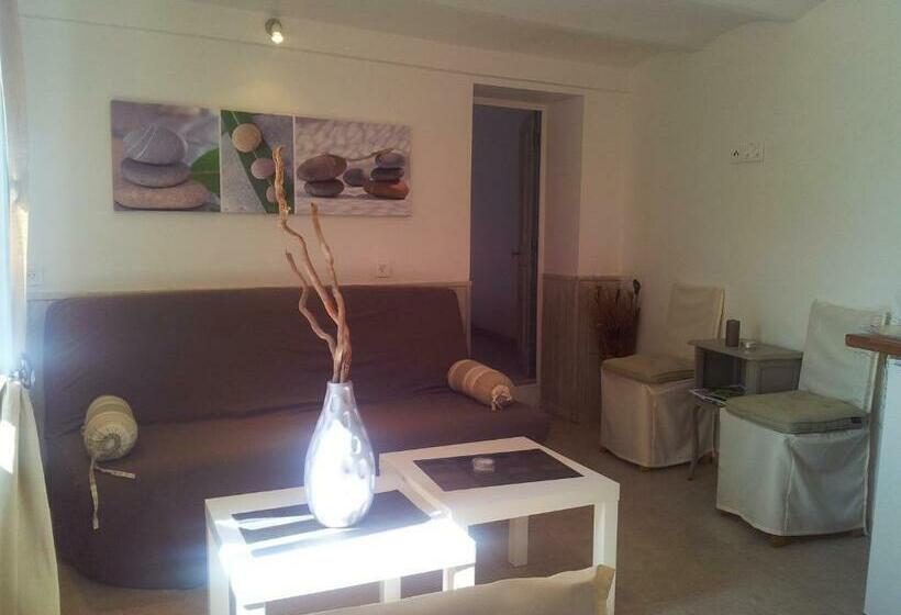 آپارتمان 1 خوابه با تراس, Campagne La Forge