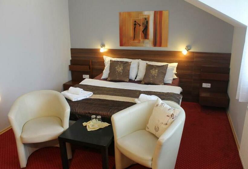 غرفة قياسية, Penzión Hellene