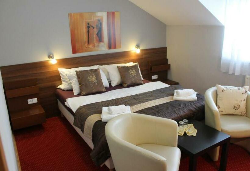 غرفة قياسية, Penzión Hellene