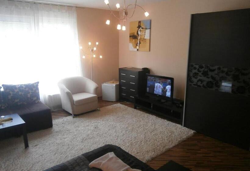 غرفة سوبيريور رباعية, Penzión Hellene