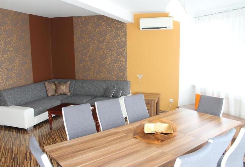 آپارتمان 1 خوابه با بالکن, Penzión Hellene