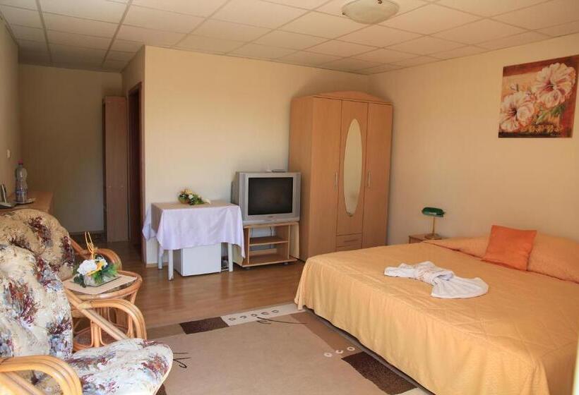 Номер Deluxe с Балконом, Penzion Romantik