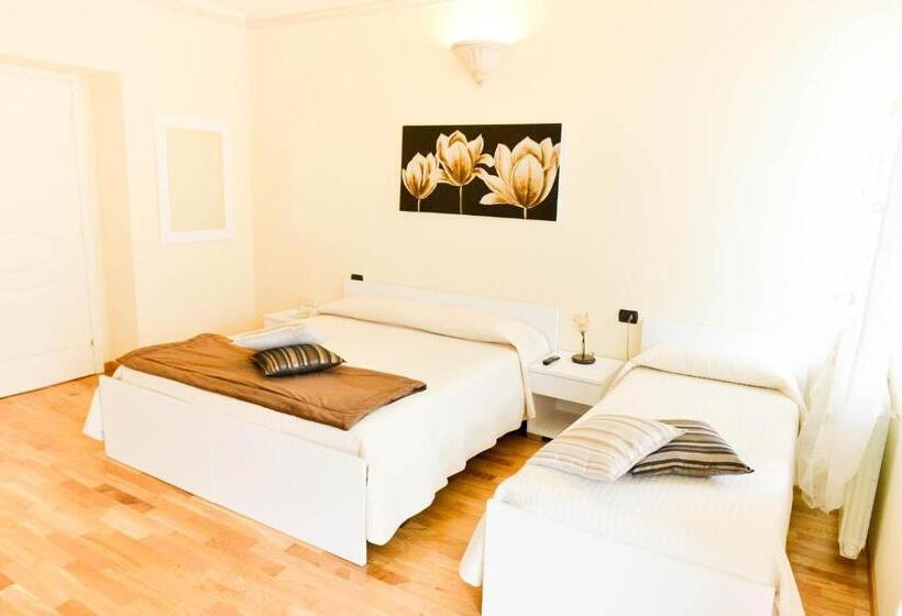 Номер Стандарт Трехместный, Residenza Villa Maria