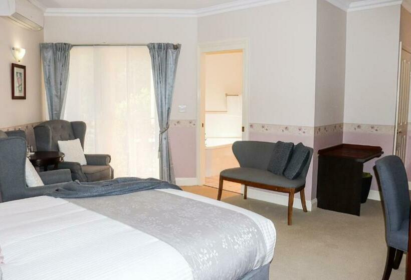 غرفة سوبيريور سرير ملكى, Plumes Boutique Bed & Breakfast